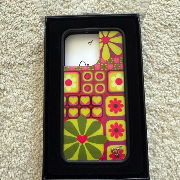 Wildflower iPhone 13 Pro Case - Picture 4 of 4